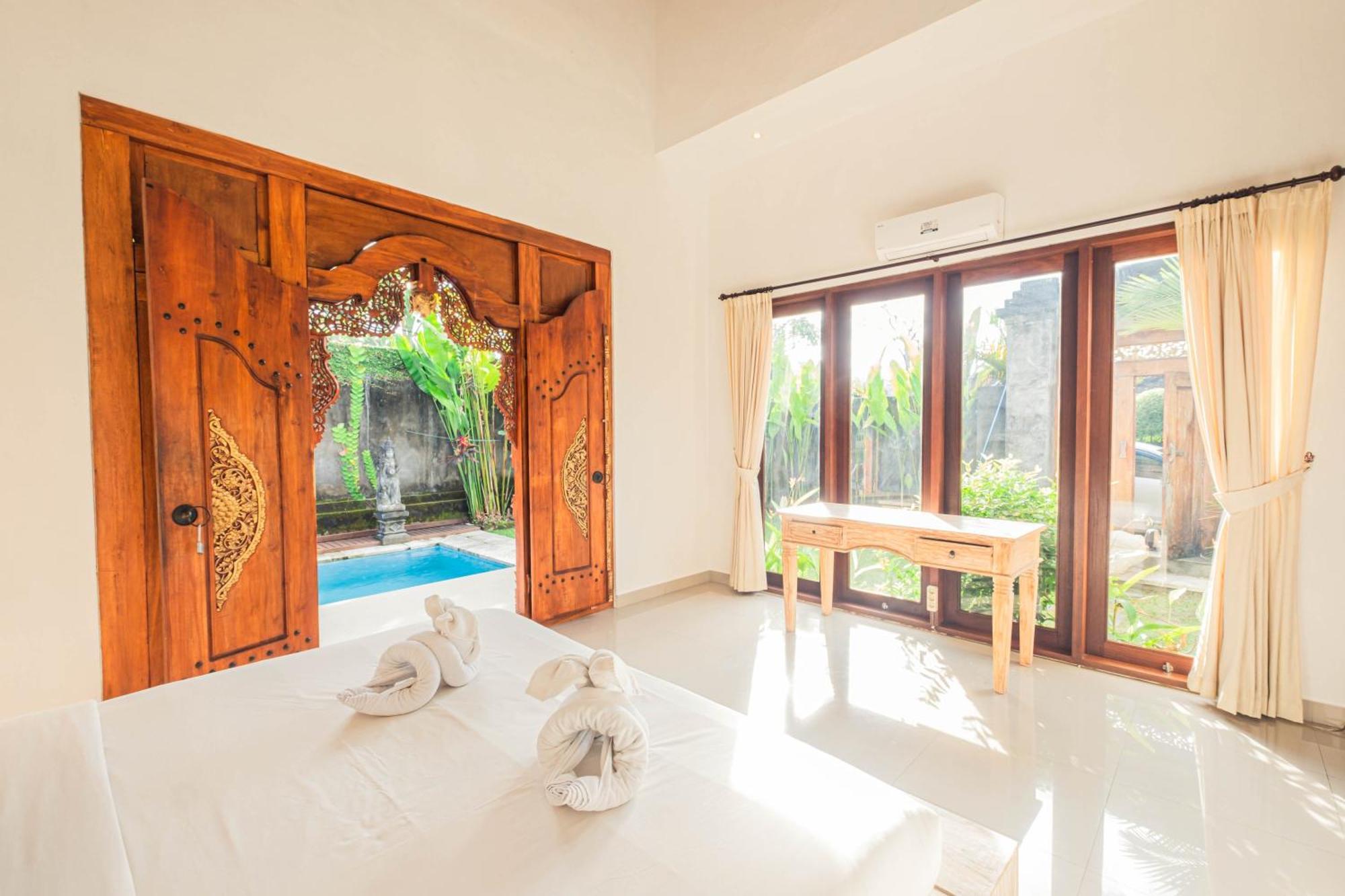 Villa De Cahyani Private By Supala