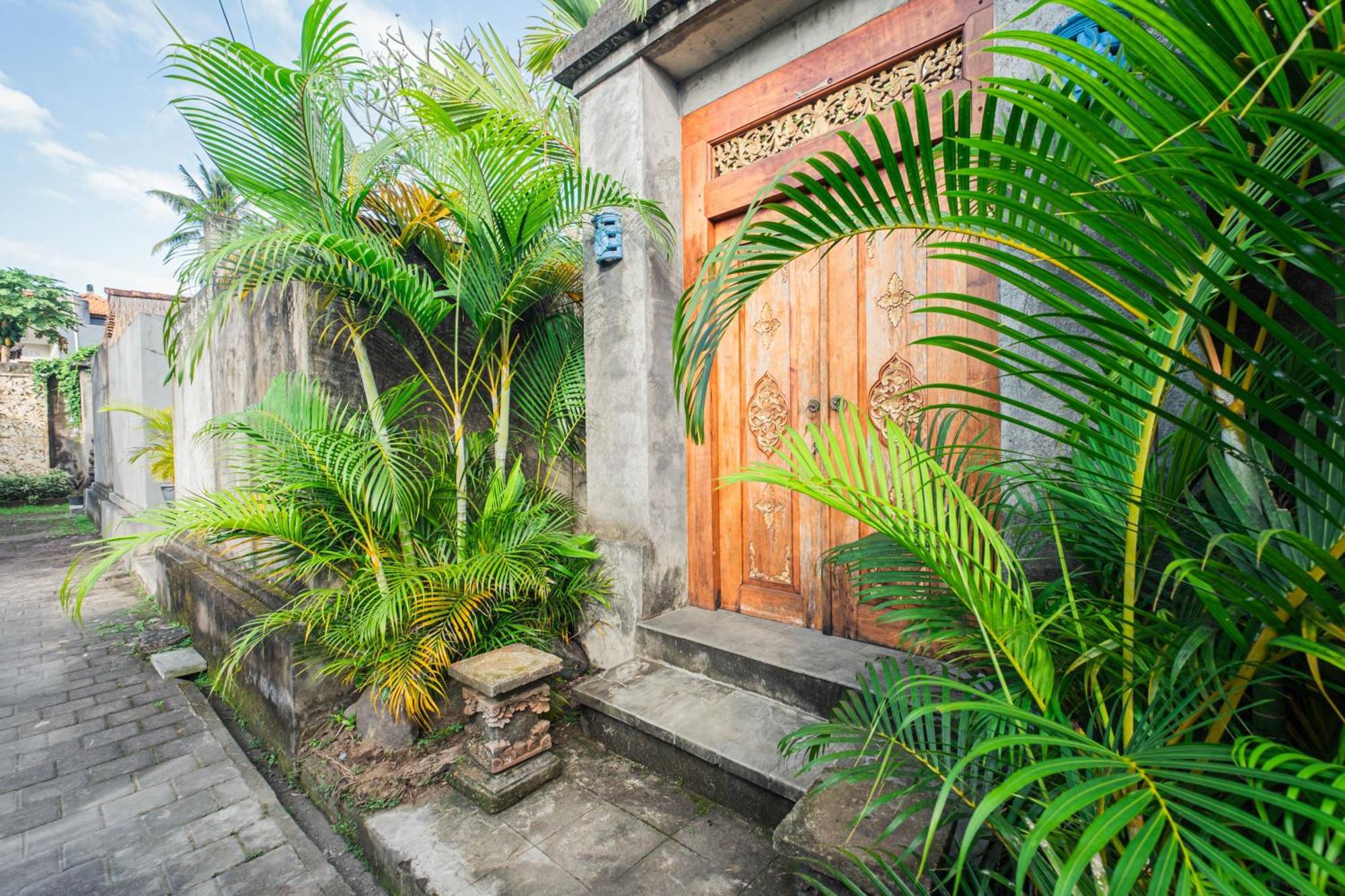 De Cahyani Private By Supala